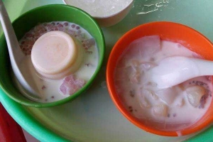 Ăn vặt Chè Hảo Hảo