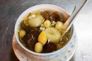 Ăn vặt Chè Hẻm 79 - Chè Thập Cẩm & Sâm Bổ Lượng