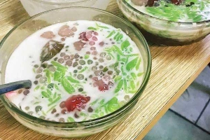 Ăn vặt Chè Hồng Vinh