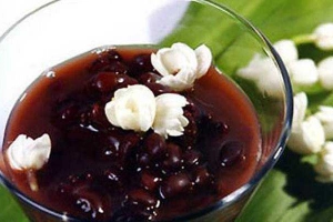 Ăn vặt Chè Huế Quán