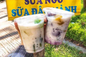 Ăn vặt Chè Khoai Dẻo & Chè Dừa Non - Vườn Hoa Công Đoàn