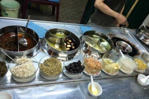 Ăn vặt Chè Lâm Vinh Mậu - Nguyễn Thái Bình