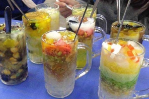 Ăn vặt Chè Ngon - Hạ Đình
