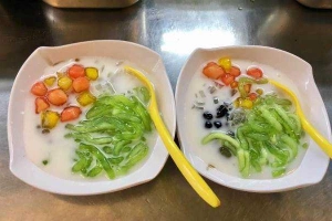 Ăn vặt Chè Nhy - Nguyễn Văn Cừ