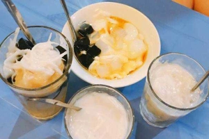 Ăn vặt Chè Phố Hội