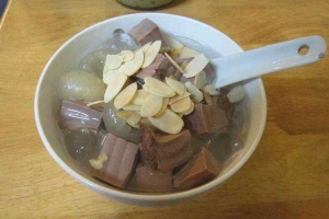 Ăn vặt Chè Sài Gòn