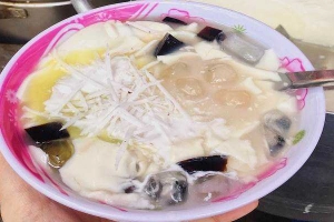 Ăn vặt Chè, Tào Phớ & Bánh Trôi Tàu - Bạch Mai
