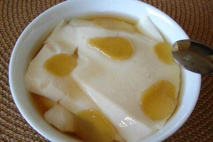 Ăn vặt Chè & Tàu Hủ Nguyên's