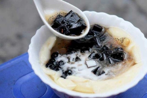 Ăn vặt Chè & Tàu Phớ - Nguyễn Thái Học