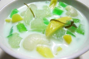 Ăn vặt Chè Thái Cây Trâm