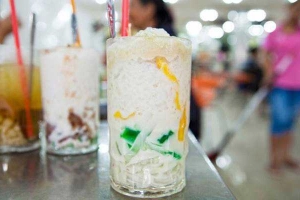 Ăn vặt Chè Thái Chính Hiệu