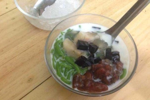Ăn vặt Chè Thái Lan - Xuân Thủy
