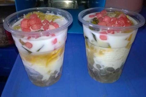 Ăn vặt Chè Thái Lan