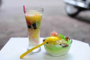 Ăn vặt Chè Thái - Tàu Hủ - Rau Câu