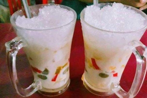 Ăn vặt Chè Thái