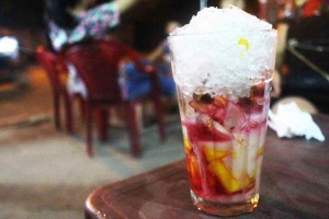 Ăn vặt Chè Trái Cây - Nguyễn Khuyến