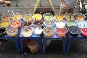 Ăn vặt Chè Tự Chọn - Khương Đình