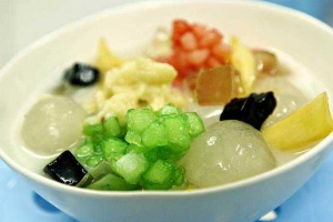 Ăn vặt Chè Tự Chọn - Lê Lợi