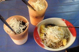 Ăn vặt Chè Út Mai