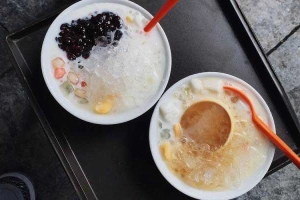 Ăn vặt Chè Xoan - Hàng Giấy