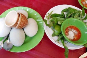 Ăn vặt Chị Bích - Hột Vịt Lộn, Gỏi Cuốn & Bắp Nướng