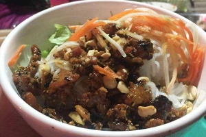 Ăn vặt Chị Hồng - Bún Thịt Nướng & Bún Mắm Nêm