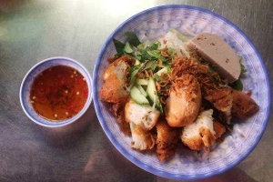 Ăn vặt Chị Lan - Bánh Cuốn