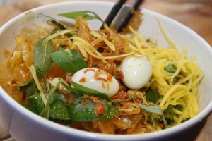 Ăn vặt Chị Nhung - Bánh Tráng Trộn & Nộm Bò Khô