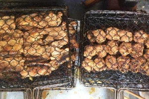 Ăn vặt Chị Phương - Bún Chả & Nem Rán