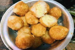 Ăn vặt Chú Thêm - Bánh Xèo