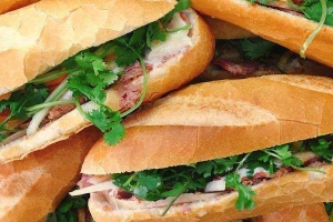 Ăn vặt Cô Chi - Bánh Mì Pate
