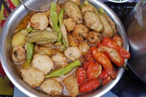 Ăn vặt Cô Đợi - Hoành Thánh Lá Khổ Qua
