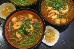 Ăn vặt Cô Dung - Mì Thái & Trà Sữa