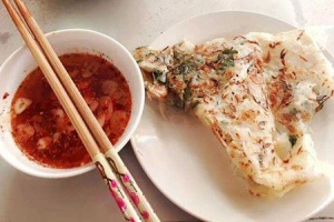 Ăn vặt Cô Hải - Bánh Khoái Tép