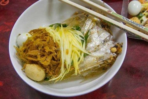 Ăn vặt Cô Hương - Bánh Tráng Trộn