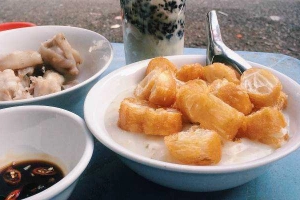Ăn vặt Cô Lan - Cháo Trai Móng Giò