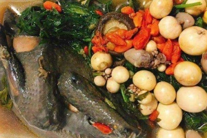 Ăn vặt Cô Linh - Gà Hầm