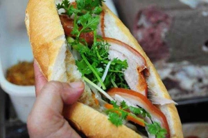 Ăn vặt Cô Ly - Bánh Mì Thịt