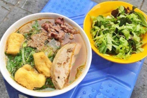 Ăn vặt Cô Nguyệt - Bún Riêu Cua