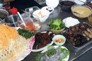 Ăn vặt Cô Thúy - Bún Chả, Bột Lọc & Nộm Bò Khô