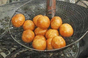 Ăn vặt Cô Tiên - Bánh Tiêu & Bánh Bao Chiên
