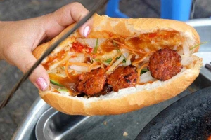 Ăn vặt Cô Yến - Bánh Mì Thịt