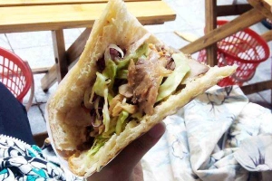 Ăn vặt Coc Doner Kebab