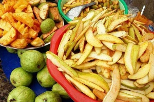 Ăn vặt Cóc Ổi Xoài Dầm - ĐH Khoa Học Tự Nhiên