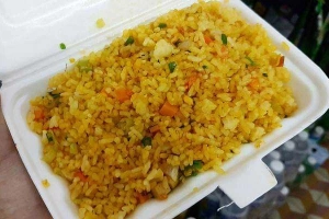 Ăn vặt Cơm Chiên Mang Về