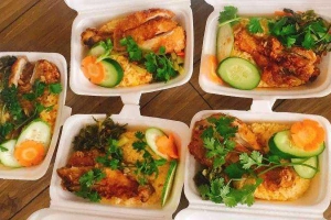 Ăn vặt Cơm Gà Chiên 20K