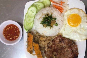 Ăn vặt Cơm Tấm - Chung Cư Phan Tây Hồ