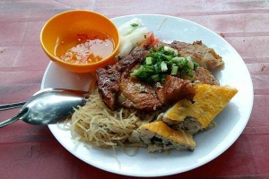 Ăn vặt Cơm Tấm Đêm - Sư Vạn Hạnh