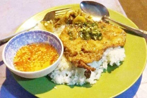 Ăn vặt Cơm Tấm - Hẻm Xô Viết Nghệ Tĩnh