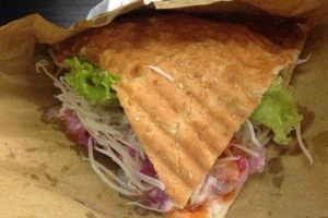 Ăn vặt Công Hậu Doner Kebab